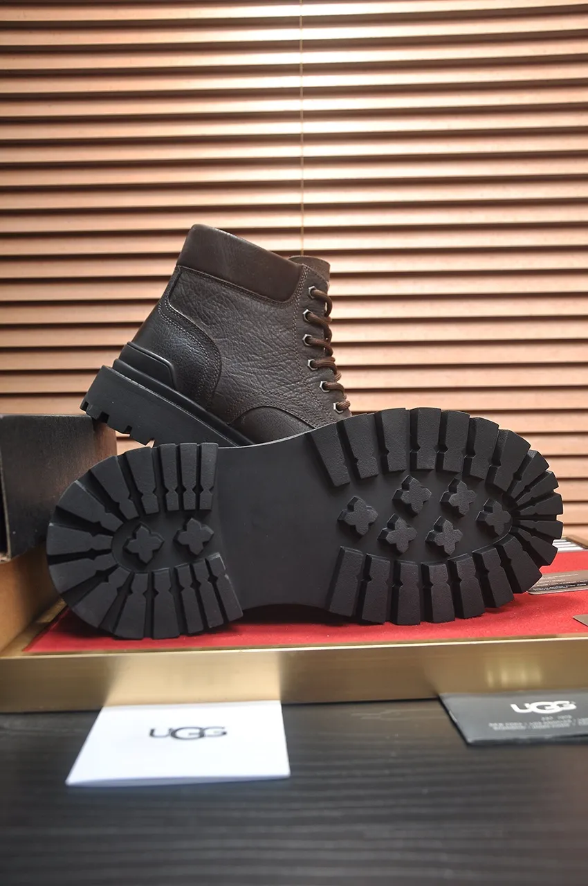 Men's shoes 💰640💶 [UGG] (full wool lining) top-end high-quality fur-in-one warm snow boots from Australia's warm luxury brand men's shoes, UGG-5877 official website synchronized, made of imported cowhide, carefully sewn...Imported rubber foam outsole (comfortable, soft, wear-resistant) The quality is really great...Exquisite workmanship, you can't put it down at first sight, available in sizes 39-44